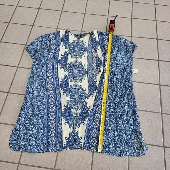 NWT Women's One Size Angie Printed Kimono S-XL Blue Cream 100% Rayon - Picture 5 of 7